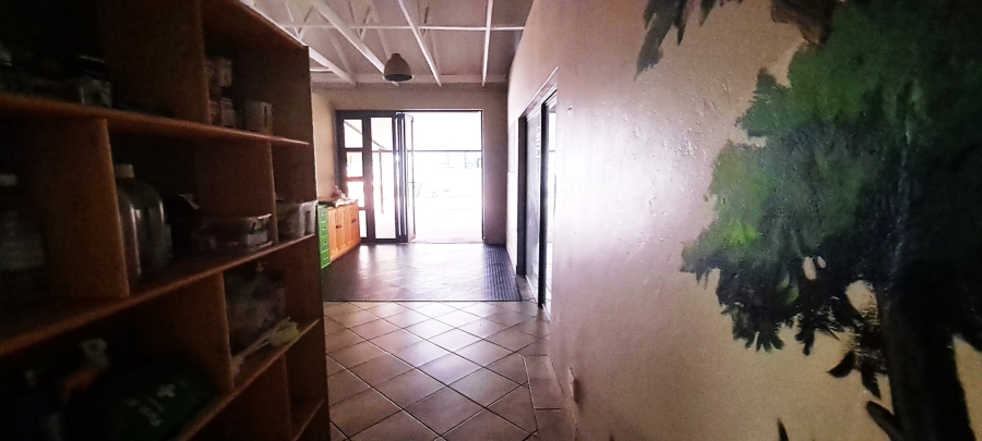 Commercial Property for Sale in Melodie North West